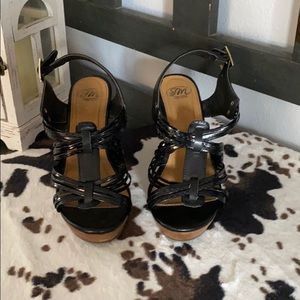 Wedge sandals